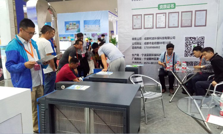 我公司産品參加重慶酒店(diàn)用(yòng)品展備受關注！