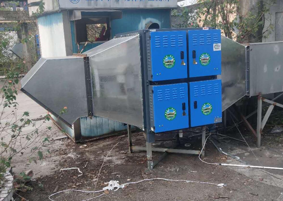 學校(xiào)食堂油煙(yān)治理(lǐ)&mdash;&mdash;某培訓機(jī)構食堂油煙(yān)