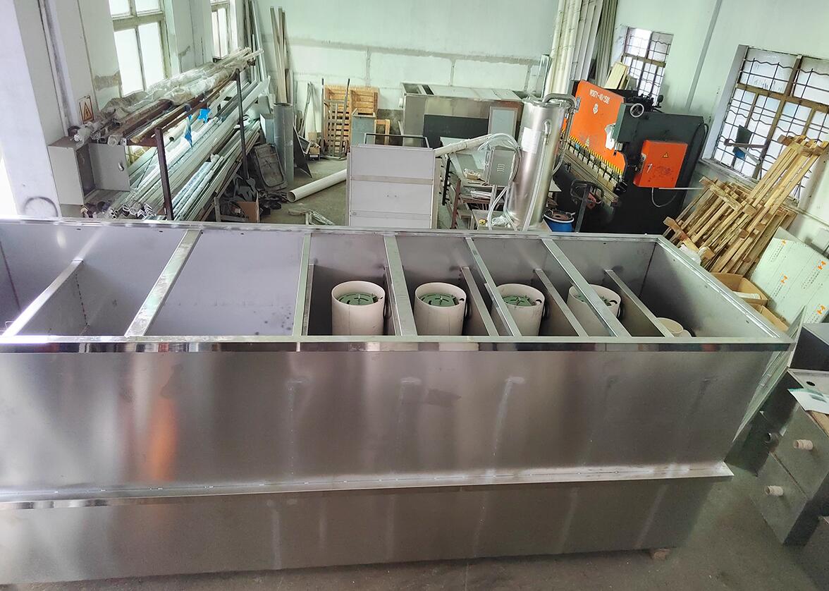 油水(shuǐ)分(fēn)離(lí)器(qì)